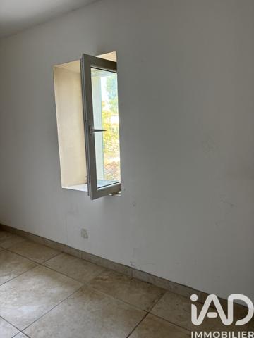 Maison à vendre 4 pièces 77 m² Pélissanne