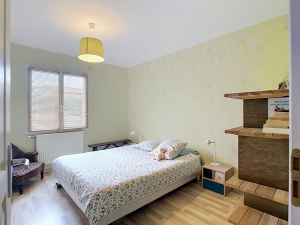 LA SEGUINIERE Rare PLAIN PIED QUARTIER RESIDENTIEL