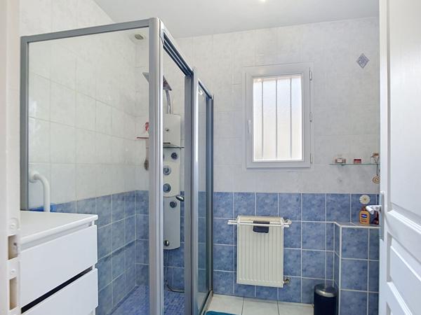 LA SEGUINIERE Rare PLAIN PIED QUARTIER RESIDENTIEL