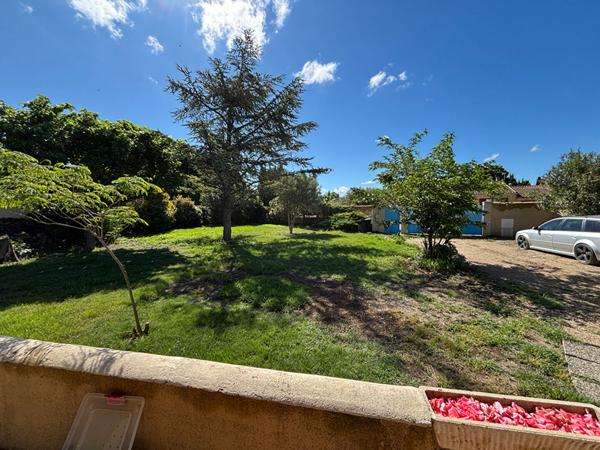 Maison de plain-pied sur belle parcelle de 1 100 m²