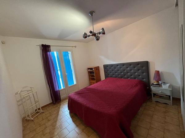 Maison de plain-pied sur belle parcelle de 1 100 m²