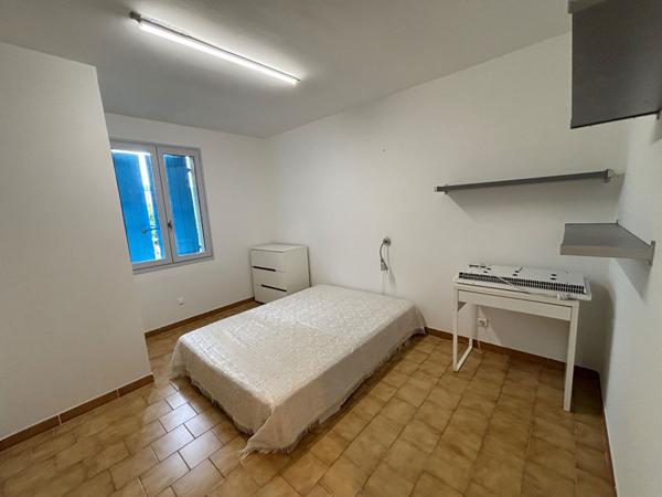 Maison de plain-pied sur belle parcelle de 1 100 m²