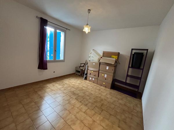 Maison de plain-pied sur belle parcelle de 1 100 m²