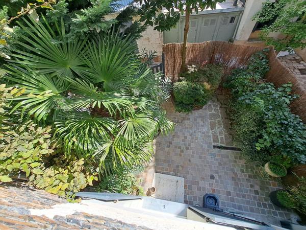 Maison de ville de charme,  en hyper centre, au calme