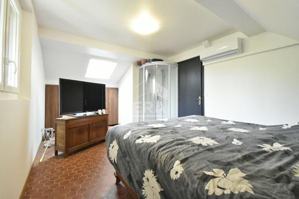 Maison Bazoches Sur Guyonne 6 pièce(s) 131 m2