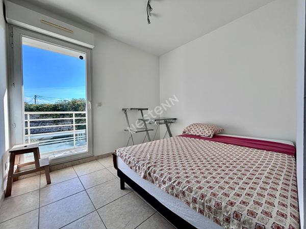 Villa Mitoyenne Marseille 8ème 4 pièce(s) 126 m2 Vue mer, Garage double Terrasse et jardin