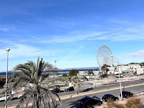 Villa Mitoyenne Marseille 8ème 4 pièce(s) 126 m2 Vue mer, Garage double Terrasse et jardin