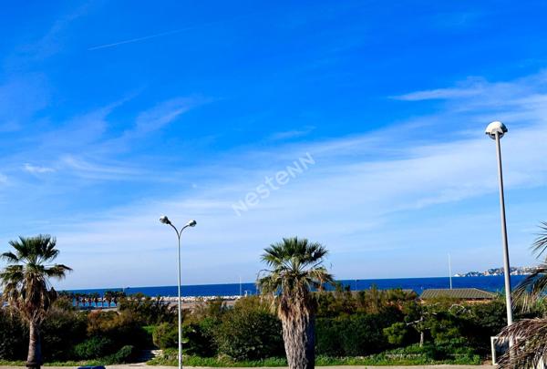 Villa Mitoyenne Marseille 8ème 4 pièce(s) 126 m2 Vue mer, Garage double Terrasse et jardin