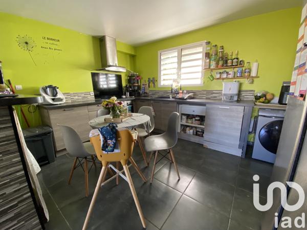 Maison à vendre 4 pièces 206 m² L'Étang-Salé