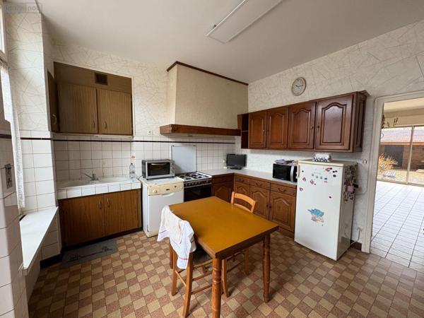 Maison à vendre à Joinville en Haute-Marne (52300), ref : JO/940