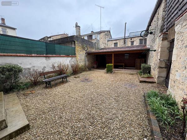 Maison à vendre à Joinville en Haute-Marne (52300), ref : JO/940