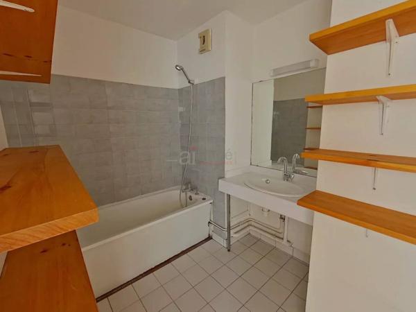 Vente immobilière : Appartement à Lyon 1er , quartier Saint-Vincent 3 pièces 61.78 m² 289 000 €- Angé Immobilier Lyon.