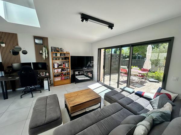 Maison Acheres 5 pièce(s) 112 m2 €609 000 ** - Référence 8753