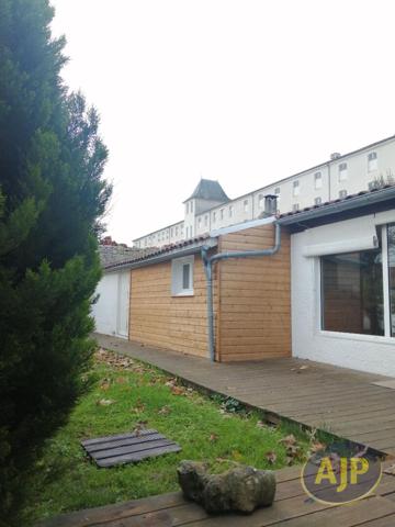Location maison Saintes : 750 € - AJP Immobilier Saintes