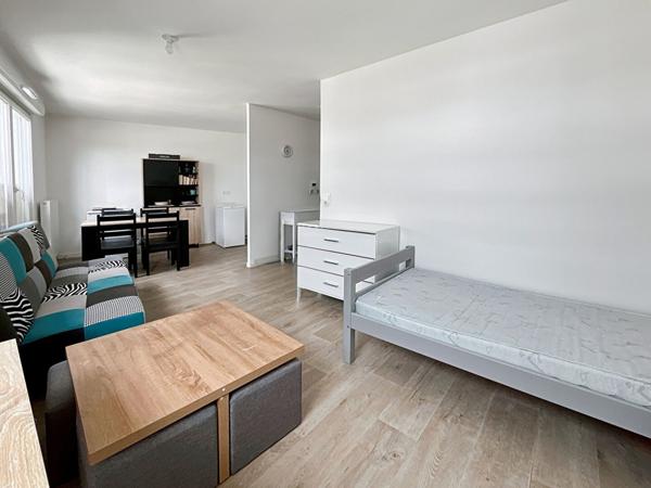 Appartement Jouy Le Moutier 1 pièce 30.70 m2