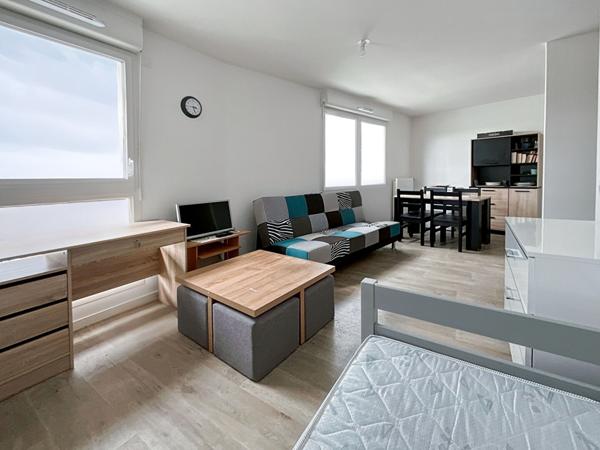 Appartement Jouy Le Moutier 1 pièce 30.70 m2