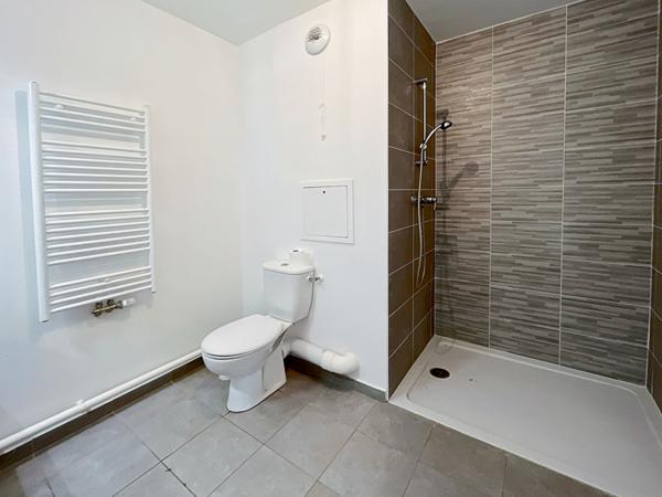 Appartement Jouy Le Moutier 1 pièce 30.70 m2