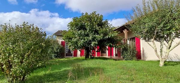 Maison sur sous-sol semi enterré
