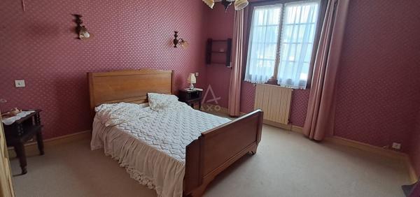 Maison sur sous-sol semi enterré