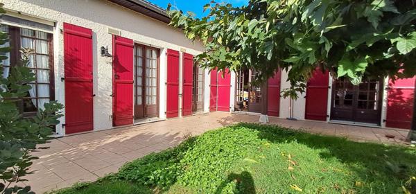 Maison sur sous-sol semi enterré