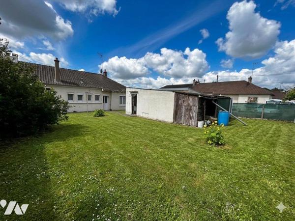 Maison 3 chambres à rafraîchir avec véranda et garage indépendant