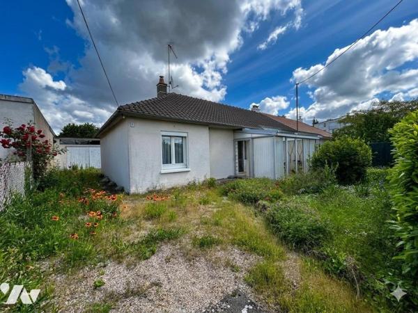 Maison 3 chambres à rafraîchir avec véranda et garage indépendant