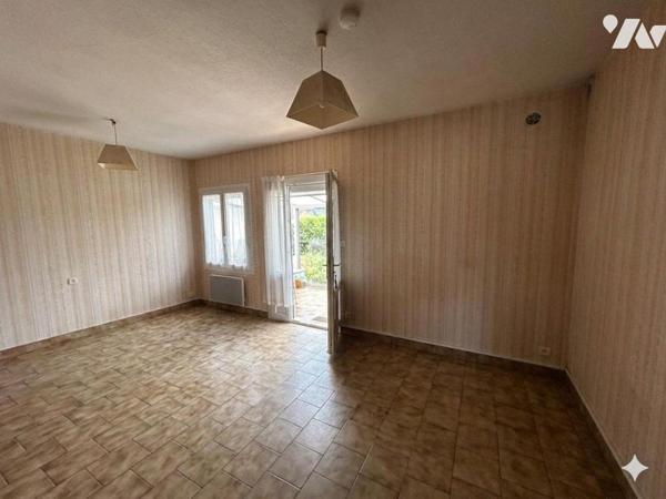 Maison 3 chambres à rafraîchir avec véranda et garage indépendant