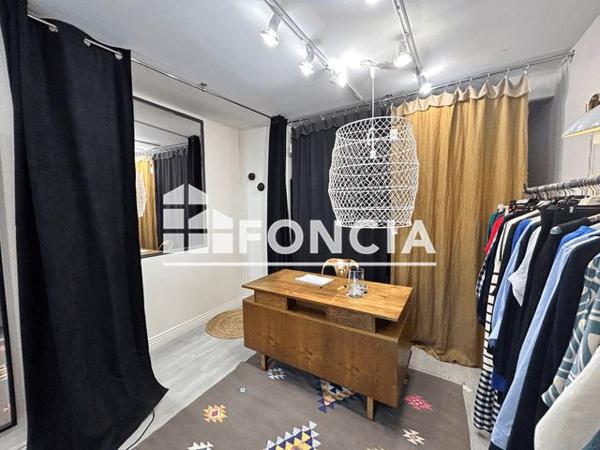 Location Local commercial 1 pièce 32 m² - 50 RUE MOLINIER Agen 47000