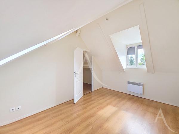 APPARTEMENT EN DUPLEX - 4 PIECES HYPER CENTRE MANTES LA JOLIE