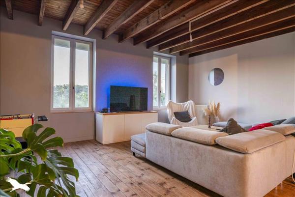 Maison à vendre |  Reignac |  8 pièces | 256 m²