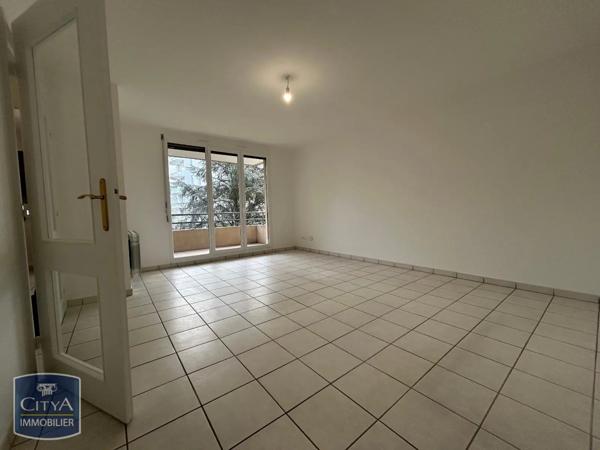 Appartement à louer 2 pièces 53.9m²
