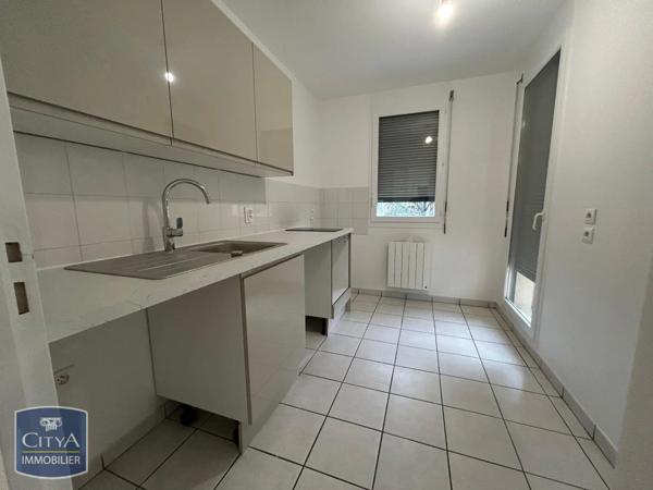 Appartement à louer 2 pièces 53.9m²