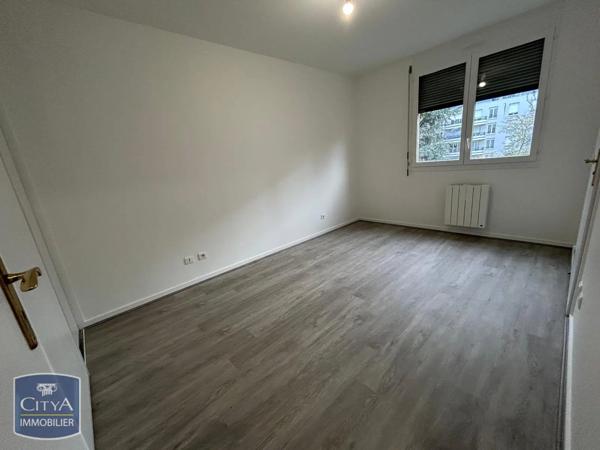 Appartement à louer 2 pièces 53.9m²