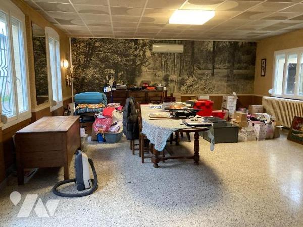 Maison à Vendre à Virey-sous-Bar (10260) en Aube (10) au coeur de la commune et proche de l'éco...