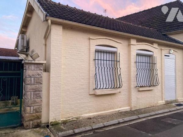 Maison à Vendre à Virey-sous-Bar (10260) en Aube (10) au coeur de la commune et proche de l'éco...