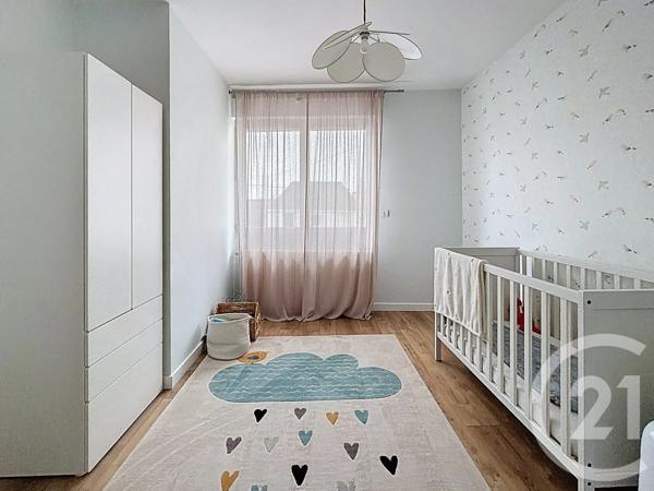 Appartement T5 à vendre  5 pièces - 94 m 2   ANGERS  - 49
