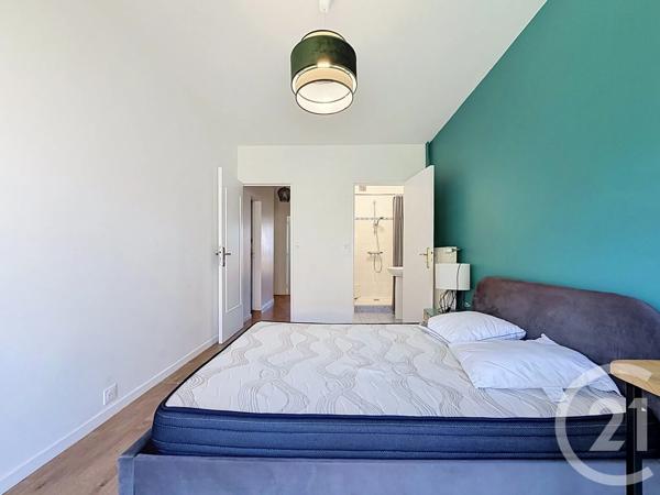 Appartement T5 à vendre  5 pièces - 94 m 2   ANGERS  - 49