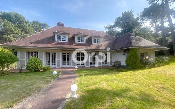 Maison à vendre    7 pièces • 226 m2 Cucq