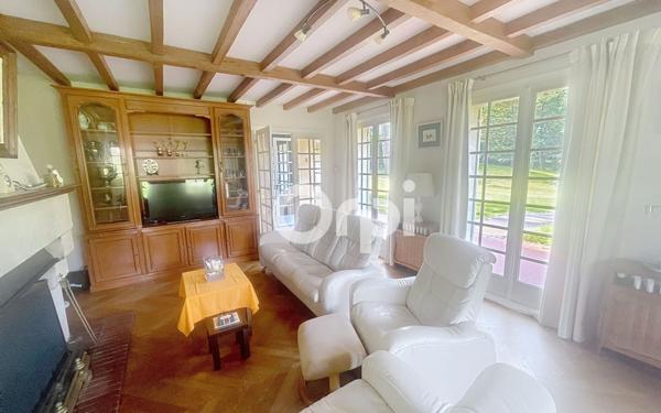 Maison à vendre    7 pièces • 226 m2 Cucq