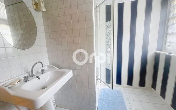 Maison à vendre    7 pièces • 226 m2 Cucq