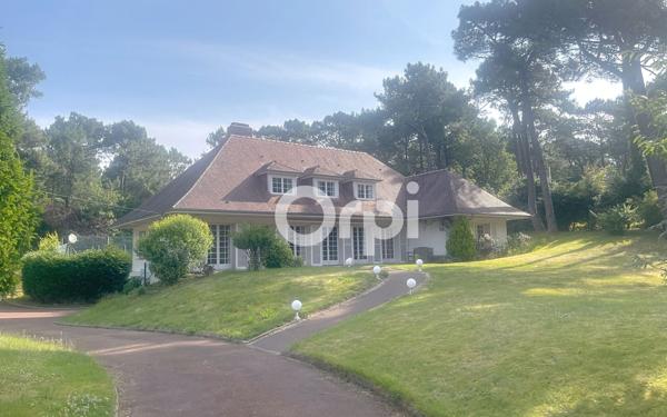 Maison à vendre    7 pièces • 226 m2 Cucq