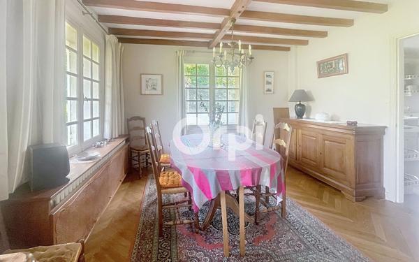 Maison à vendre    7 pièces • 226 m2 Cucq