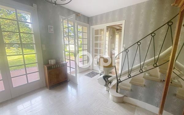 Maison à vendre    7 pièces • 226 m2 Cucq