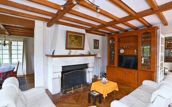 Maison à vendre    7 pièces • 226 m2 Cucq