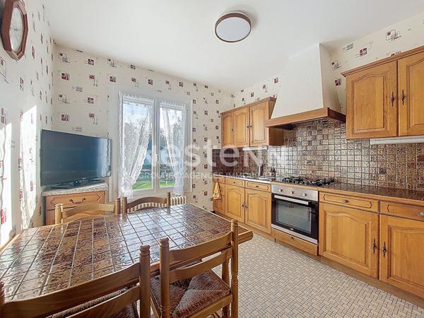 Saint Avertin maison familiale proche toutes commodités et très bien entretenue