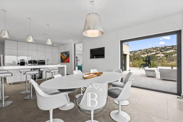 Sainte-Maxime, Villa 4 Chambres -  320 m² à vendre