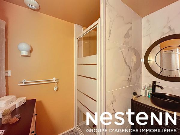 A vendre : Maison plain pied avec jardin et piscine semi-enterrée - Secteur MACON (71000)