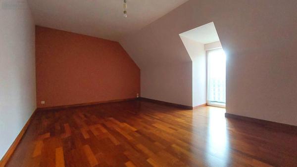 Maison à vendre à Bain-de-Bretagne en Ille-et-Vilaine (35470), ref : 136/5201   
Centre ville proche étang