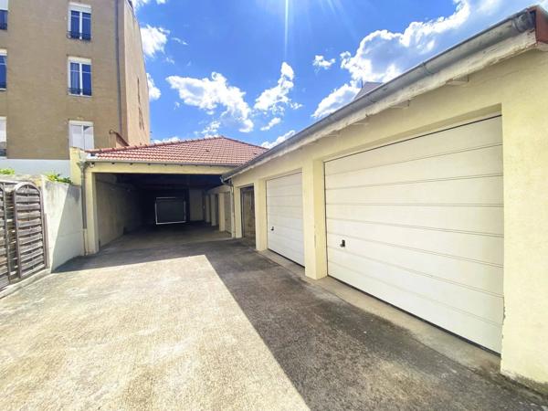 03200 VICHY - APPARTEMENT- 4 PIÈCES AVEC 2 BALCONS -TERRASSE -BOX ET CAVE -COEUR DE VILLE