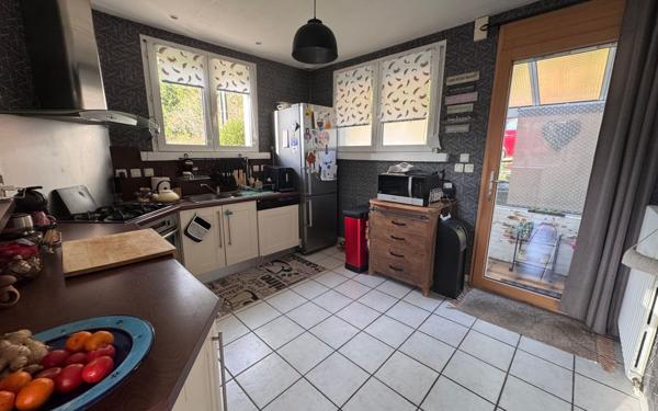 Maison à vendre    4 pièces • 87,97 m2 Motreff